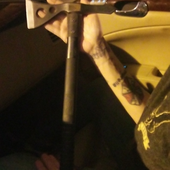 SOG hatchet - Picture 5 of 5